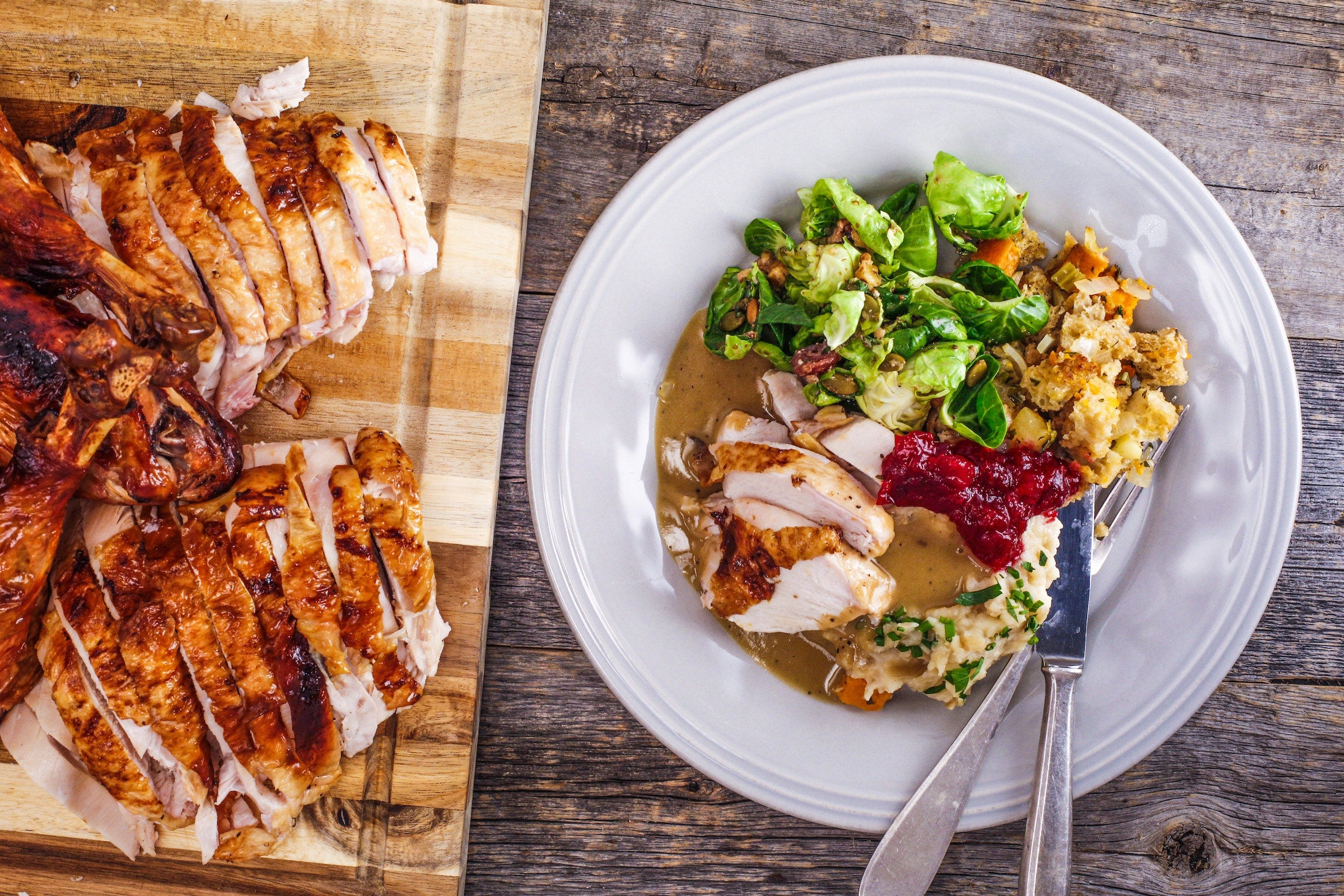 http://rachaelray.com/cdn/shop/articles/13046-Spatchock-Hard-Cider-Brined-Turkey.jpg?v=1635457566