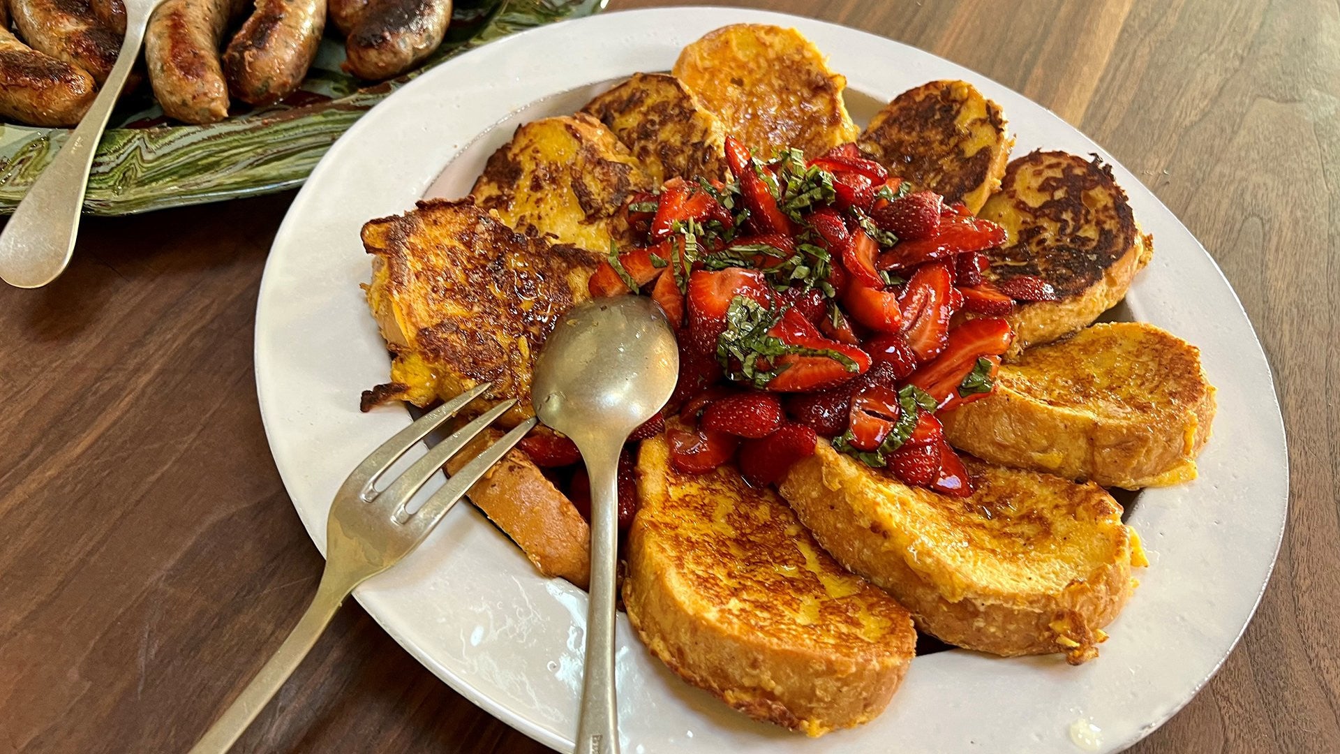 Savory French Toast with Strawberries and Basil and Sausages | BLD Meal
