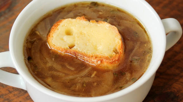 French Onion Soup with Cheesy Croutons