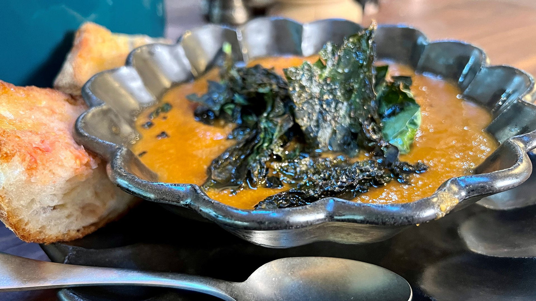 Ceci (Chickpea) Zuppa (Soup) con Cavolo Croccante (with Crispy Kale)