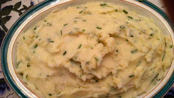Rachael Ray's Mashed Potatoes and Parsnips with Cheddar