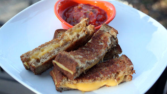 Grilled Cheese with Salsa Dippin' Sauce