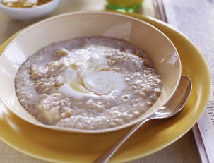 Oatmeal with 'Nanas and PB