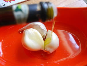 Roasted Garlic Ricotta Dip