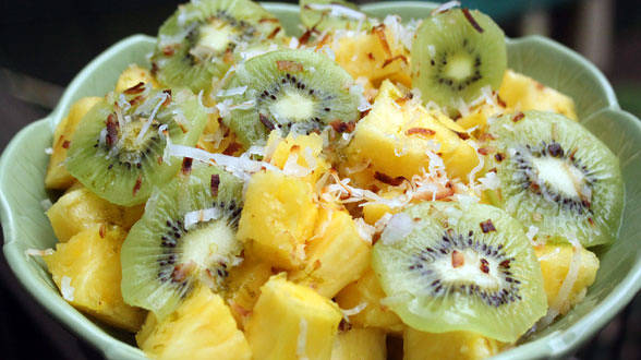 Pineapple with Lime and Coconut