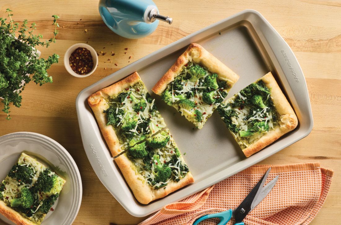 Pesto, Spinach and Broccoli Pizza