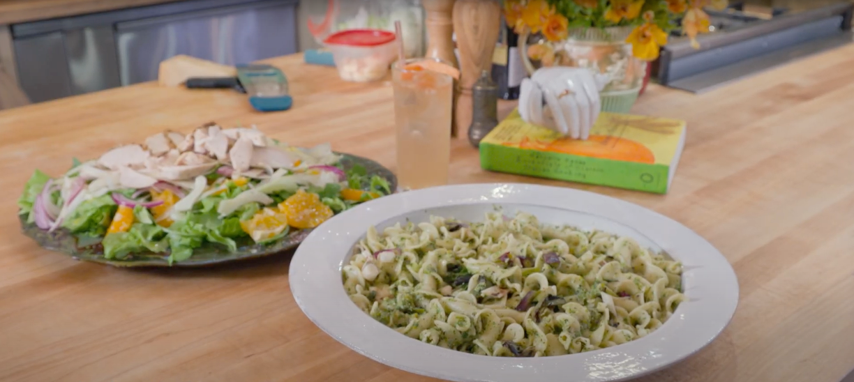 Rachael Ray's Meals In Minutes Pasta with Charred Scallion Pesto Recipe