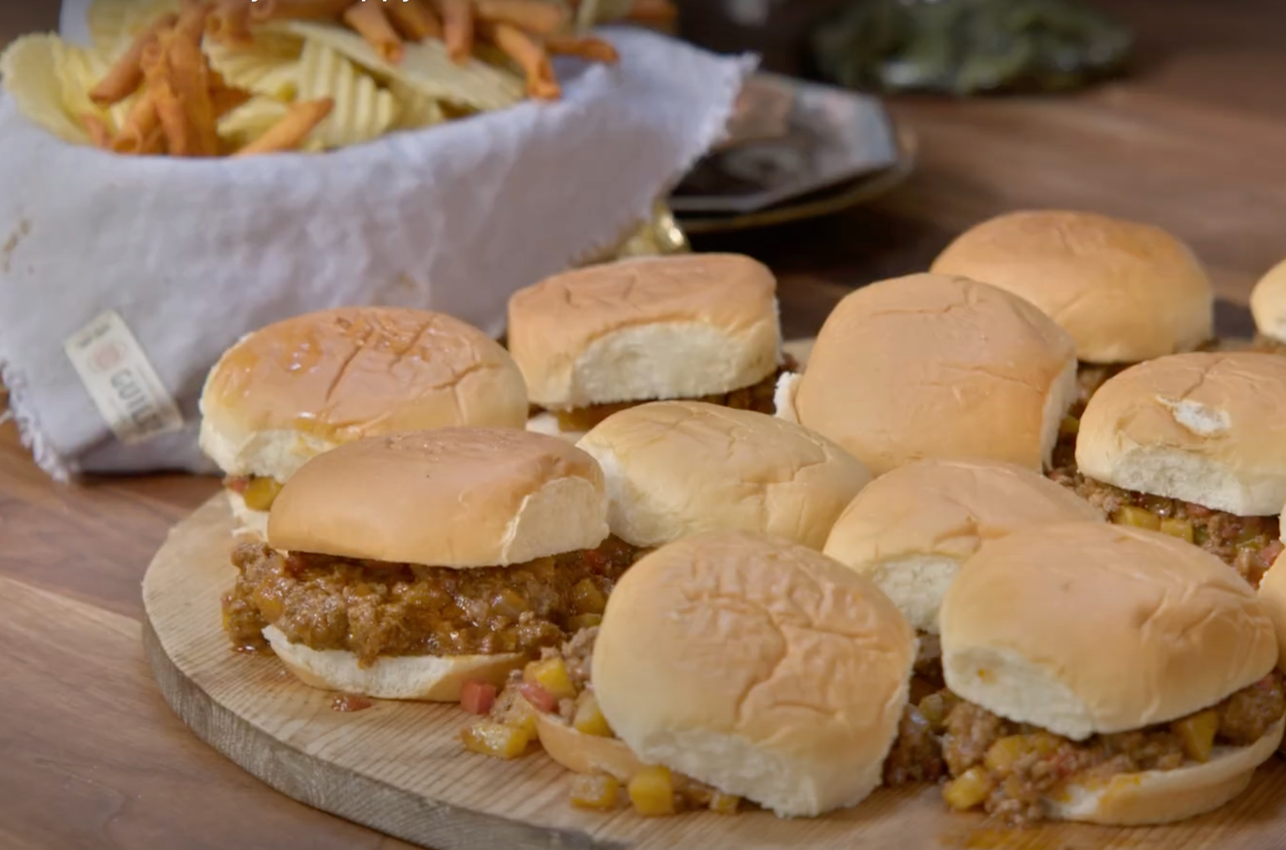 Rachael Ray Meals in Minutes Hawaiian Sloppy Joe's Recipe