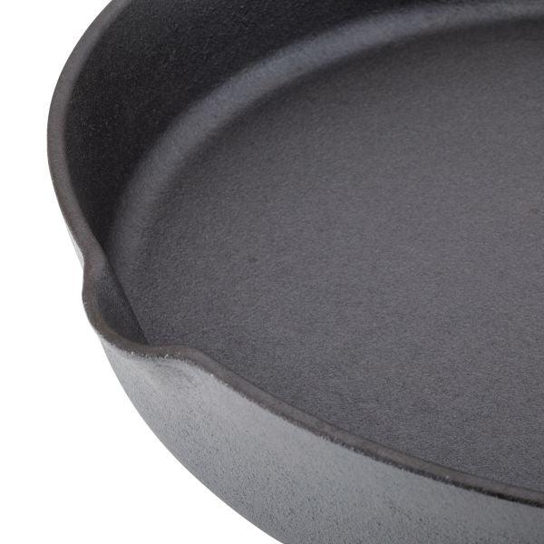 Close-up of the 12-Inch NITRO Cast Iron Skillet, featuring pre-seasoning, a pouring spout, and enhanced with nitro heat treatment.