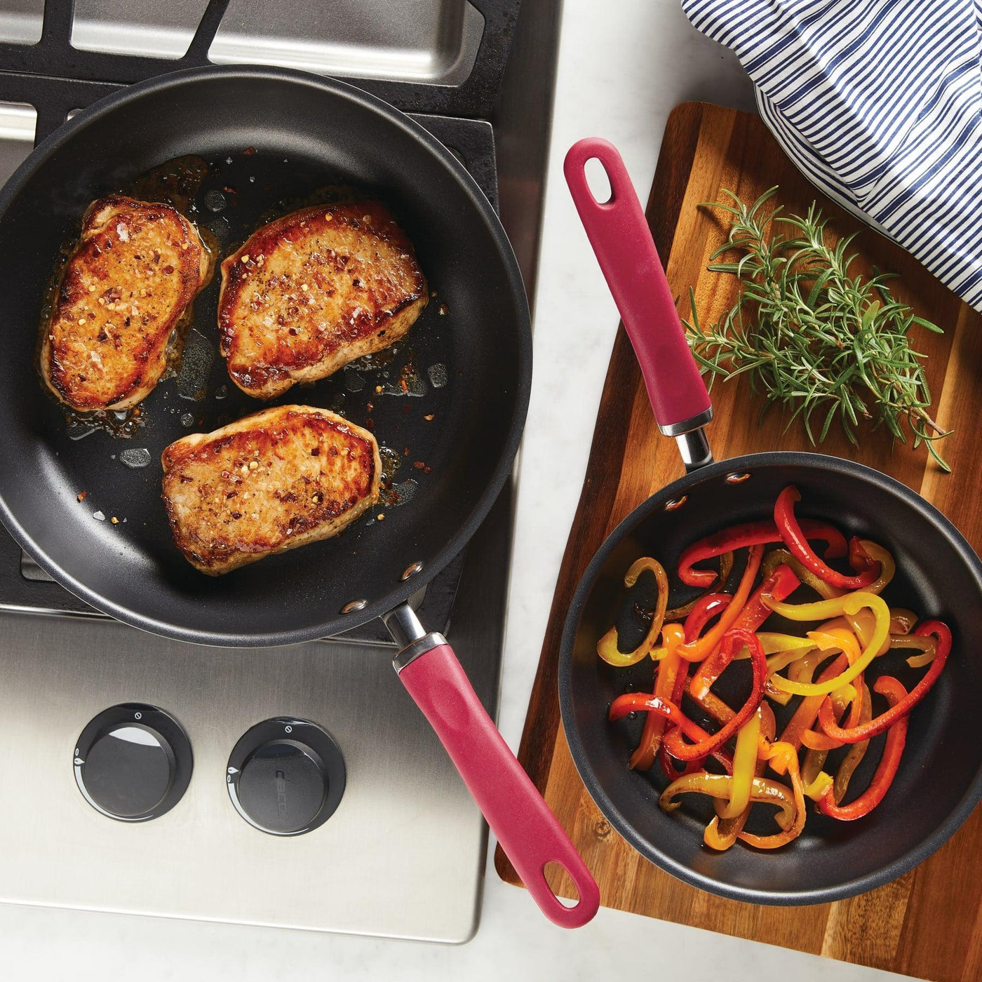 Cookware 9.5" and 11.75" Frying Pan Set | Red