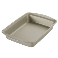 Bakeware Covered Cake Pan & Muffin Pan